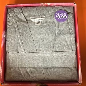 Bundle of 2 sets /Essence of beauty women bath robe ( one size) gray and pink